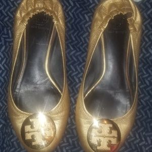 Authenic Gold Tory Burch flats Reva